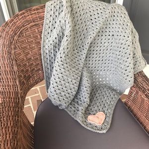 Crochet Baby Blanket With Heart Appliqué